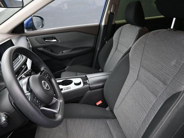 Photo of 2023 Caspian Blue Nissan Rogue
