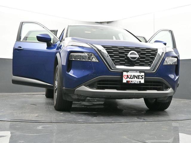 Photo of 2023 Caspian Blue Nissan Rogue