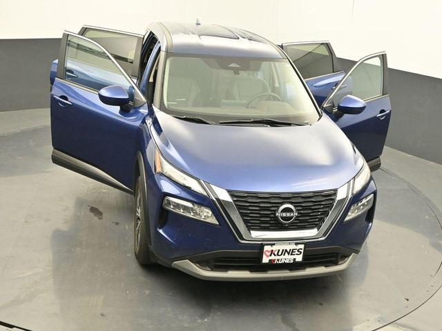 Photo of 2023 Caspian Blue Nissan Rogue