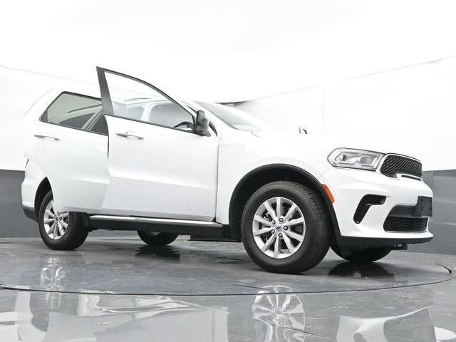 Photo of 2024 White Knuckle Clearcoat Dodge Durango