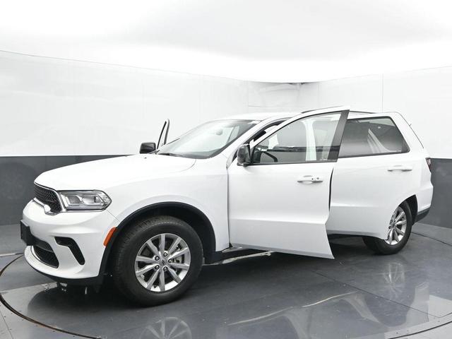 Photo of 2024 White Knuckle Clearcoat Dodge Durango