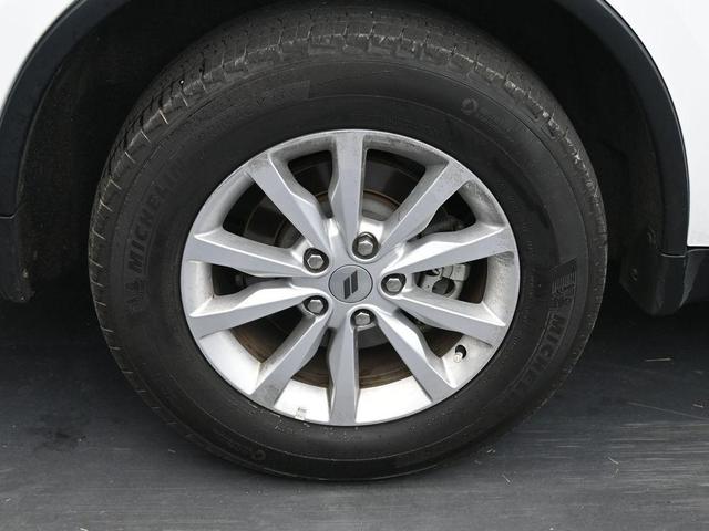 Photo of 2024 White Knuckle Clearcoat Dodge Durango