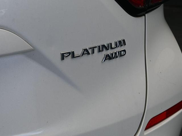 Photo of 2017 White Nissan Murano
