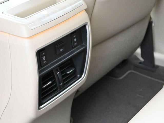 Photo of 2017 White Nissan Murano