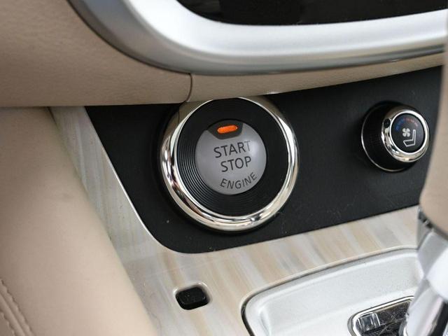 Photo of 2017 White Nissan Murano