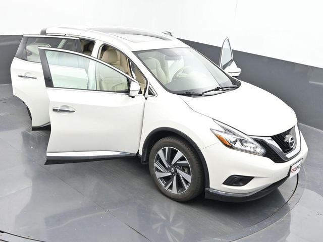 Photo of 2017 White Nissan Murano