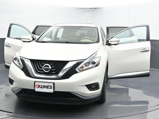 Photo of 2017 White Nissan Murano