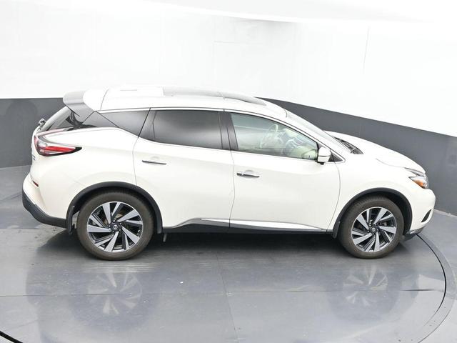 Photo of 2017 White Nissan Murano