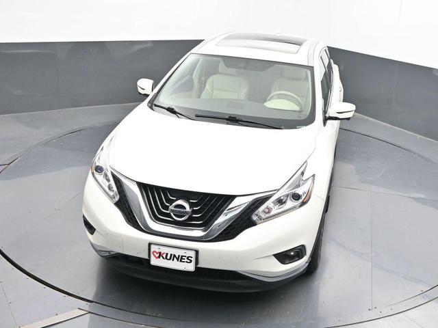 Photo of 2017 White Nissan Murano