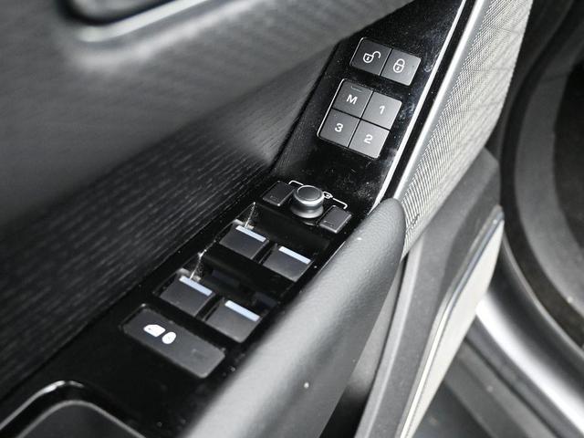 Photo of 2019 Corris Grey Land Rover Range Rover Velar