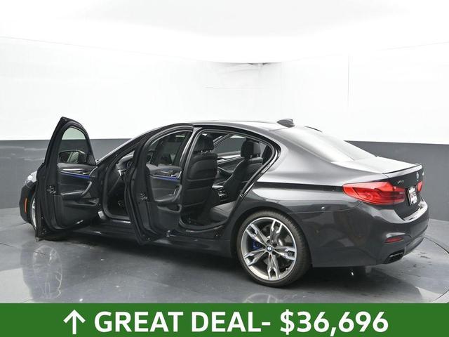 Photo of 2020 Dark Graphite Metallic BMW M550