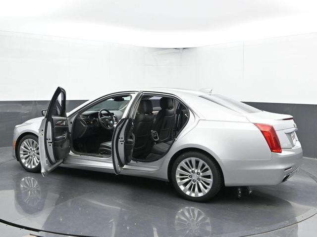 Photo of 2015 Radiant Silver Metallic Cadillac CTS