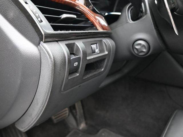 Photo of 2015 Radiant Silver Metallic Cadillac CTS