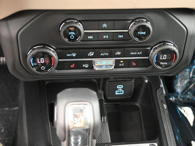 Photo of 2025 Gray Ford Bronco