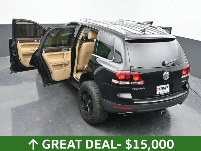 Photo of 2008 Black Uni Volkswagen Touareg 2