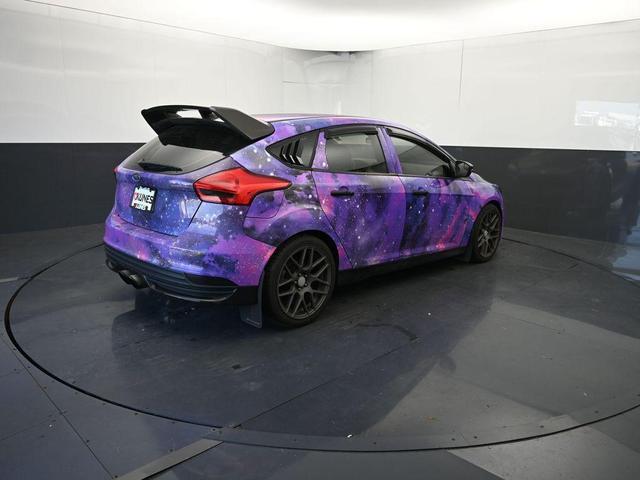 Photo of 2017 Shadow Black Ford Focus ST