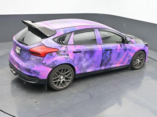 Photo of 2017 Shadow Black Ford Focus ST