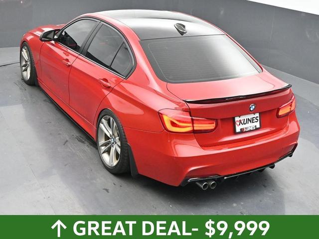 Photo of 2013 Melbourne Red Metallic BMW 328