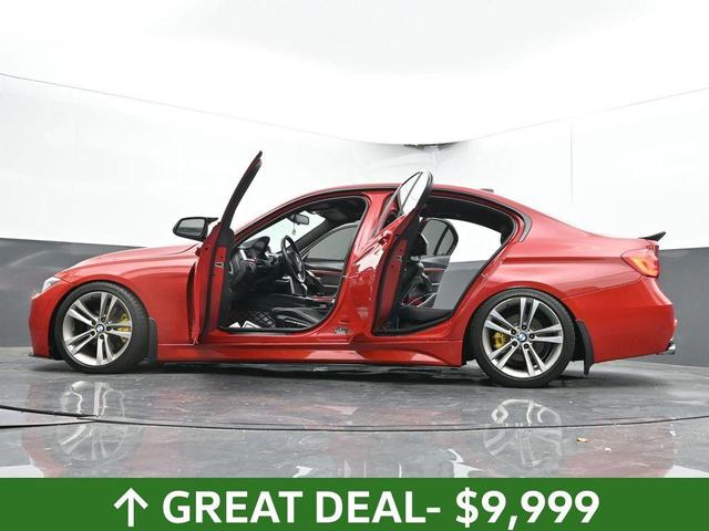 Photo of 2013 Melbourne Red Metallic BMW 328