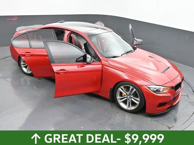 Photo of 2013 Melbourne Red Metallic BMW 328
