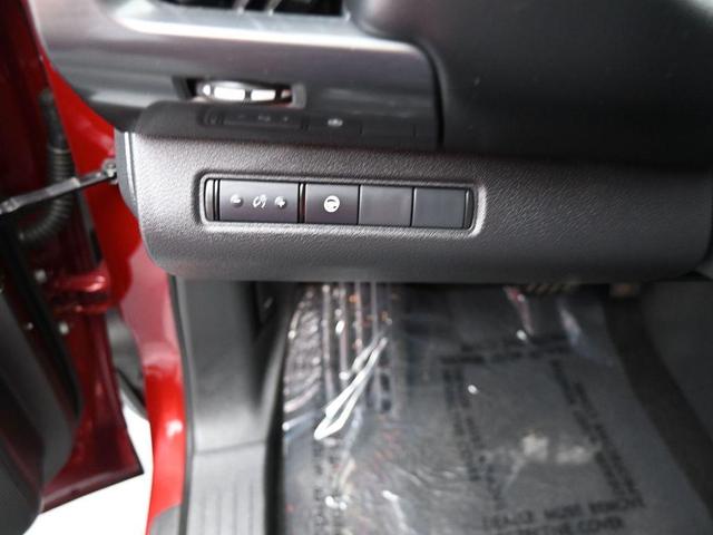 Photo of 2024 2t Red Blk Roof Nissan Pathfinder
