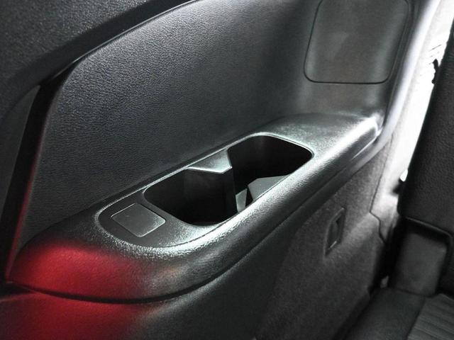 Photo of 2024 2t Red Blk Roof Nissan Pathfinder