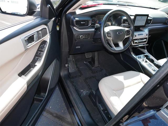 Photo of 2023 Agate Black Metallic Ford Explorer