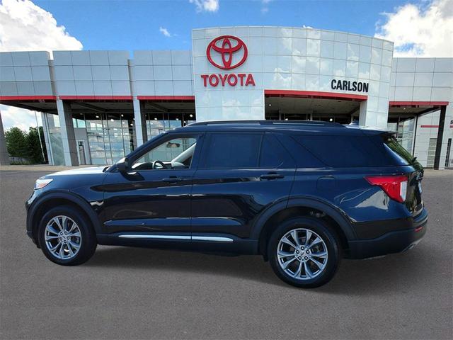 Photo of 2023 Agate Black Metallic Ford Explorer