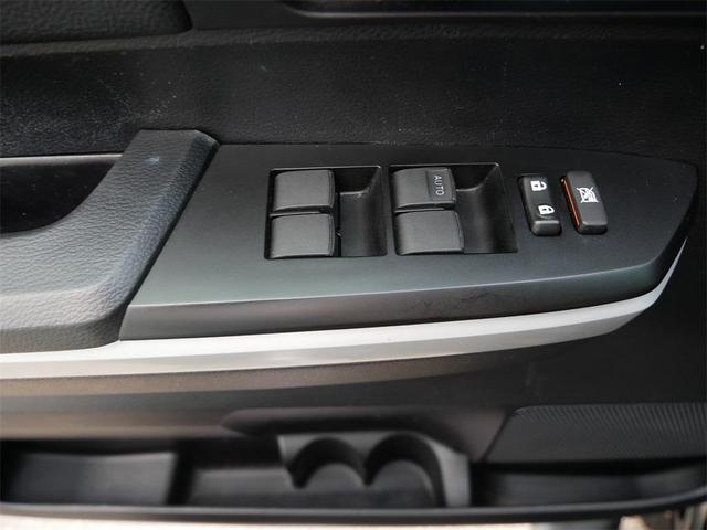 Photo of 2021 Midnight Black Metallic Toyota Tundra