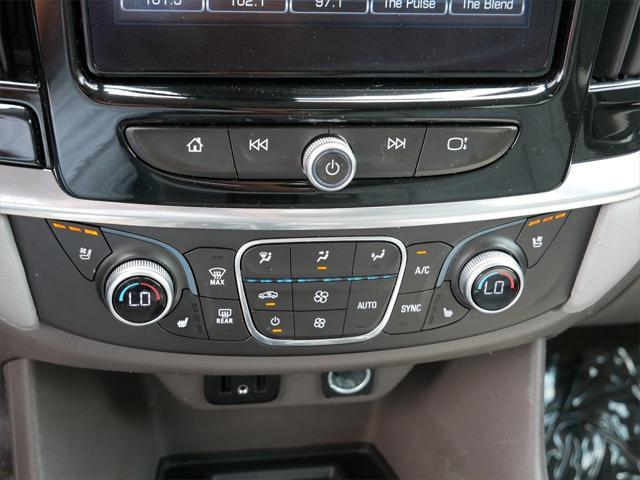 Photo of 2018 Graphite Metallic Chevrolet Traverse