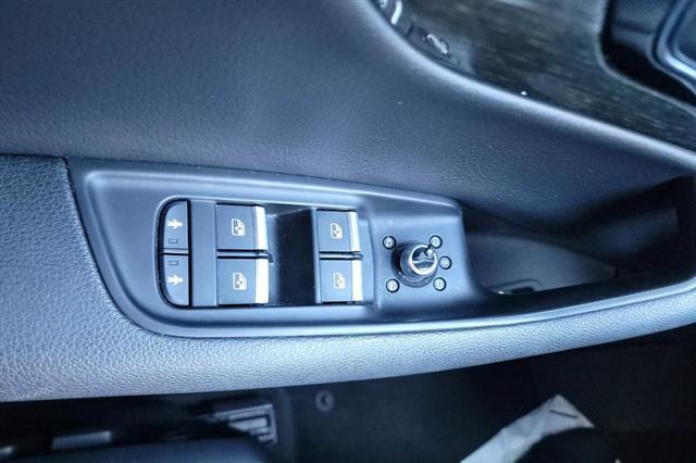 Photo of 2019 Samurai Gray Metallic Audi Q7