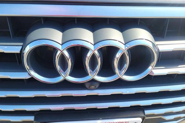 Photo of 2019 Samurai Gray Metallic Audi Q7