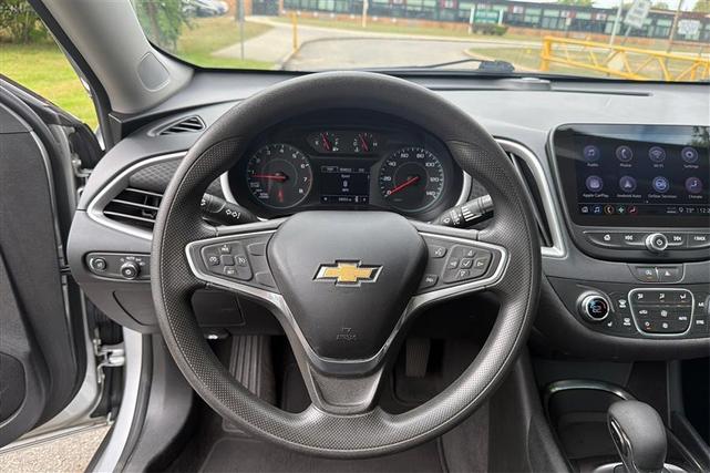 Photo of 2022 Gray Chevrolet Malibu