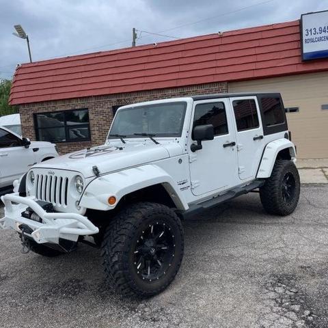 Photo of 2015 Bright White Clearcoat Jeep Wrangler Unlimited