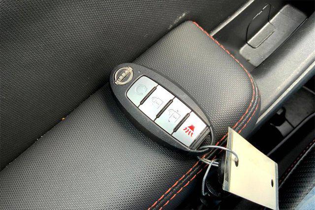 Photo of 2023 Boulder Gray Pearl Nissan Frontier