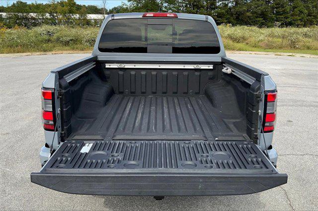 Photo of 2023 Boulder Gray Pearl Nissan Frontier