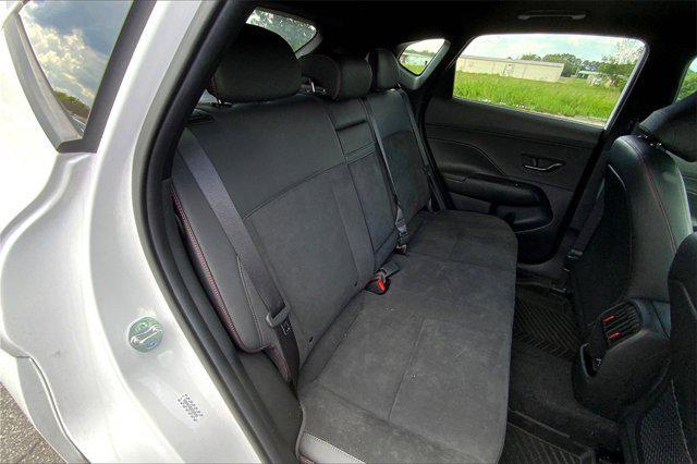 Photo of 2024 Atlas White Hyundai KONA