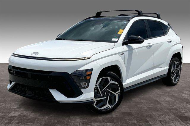 Photo of 2024 Atlas White Hyundai KONA