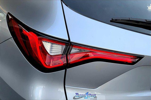 Photo of 2023 Silver Acura MDX