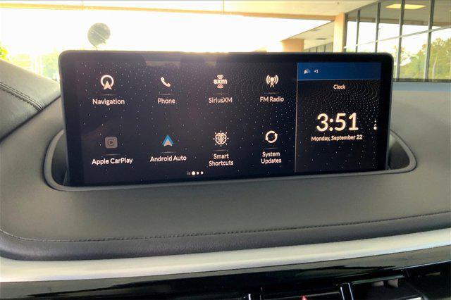 Photo of 2023 Silver Acura MDX