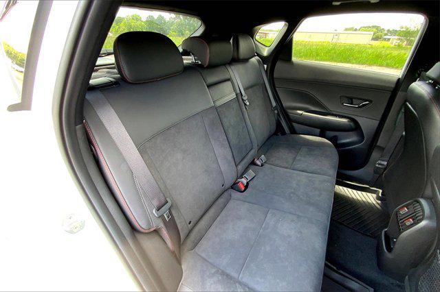 Photo of 2024 Atlas White Hyundai KONA
