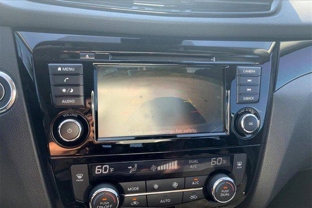 Photo of 2022 Pearl White Tricoat Nissan Rogue Sport