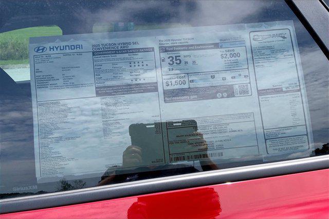 Photo of 2025 Ultimate Red Hyundai TUCSON Hybrid