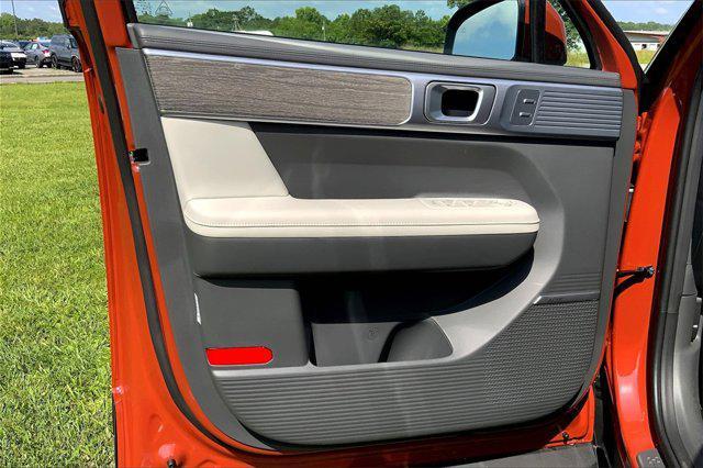 Photo of 2025 Terracotta Orange Hyundai SANTA FE