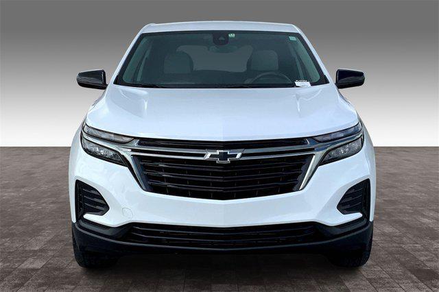 Photo of 2023 Summit White Chevrolet Equinox