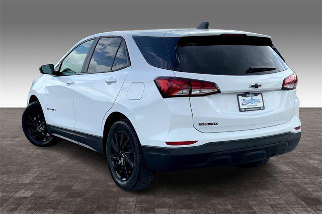 Photo of 2023 Summit White Chevrolet Equinox