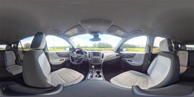 Photo of 2023 Summit White Chevrolet Equinox