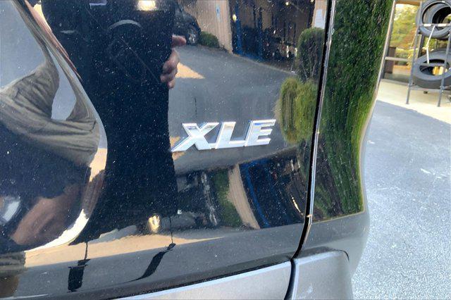 Photo of 2021 Black Toyota RAV4