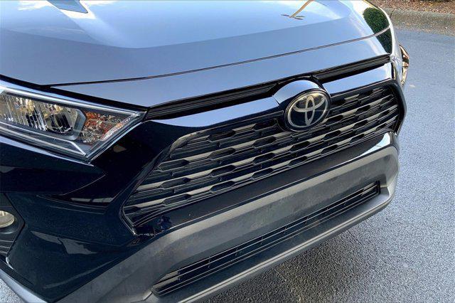 Photo of 2021 Black Toyota RAV4