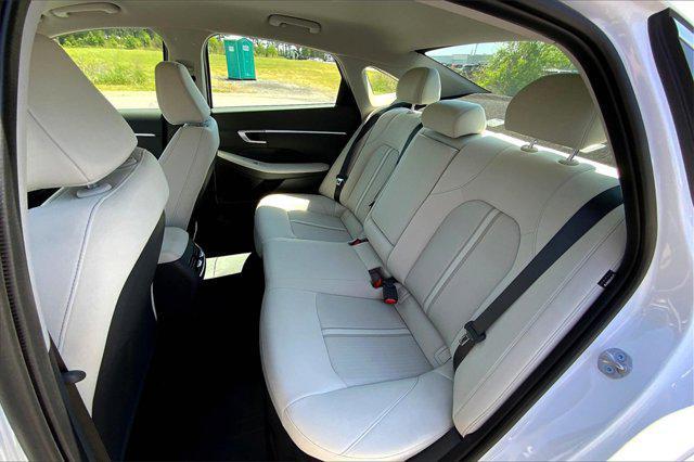 Photo of 2025 Serenity White Hyundai SONATA Hybrid